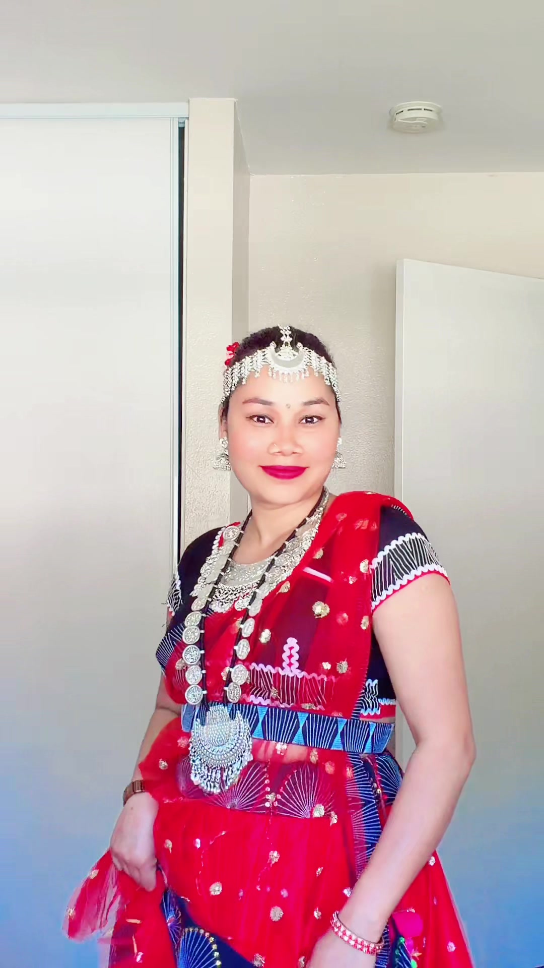 @Resham Chaudhary 🇳🇵🇺🇸 ✌️