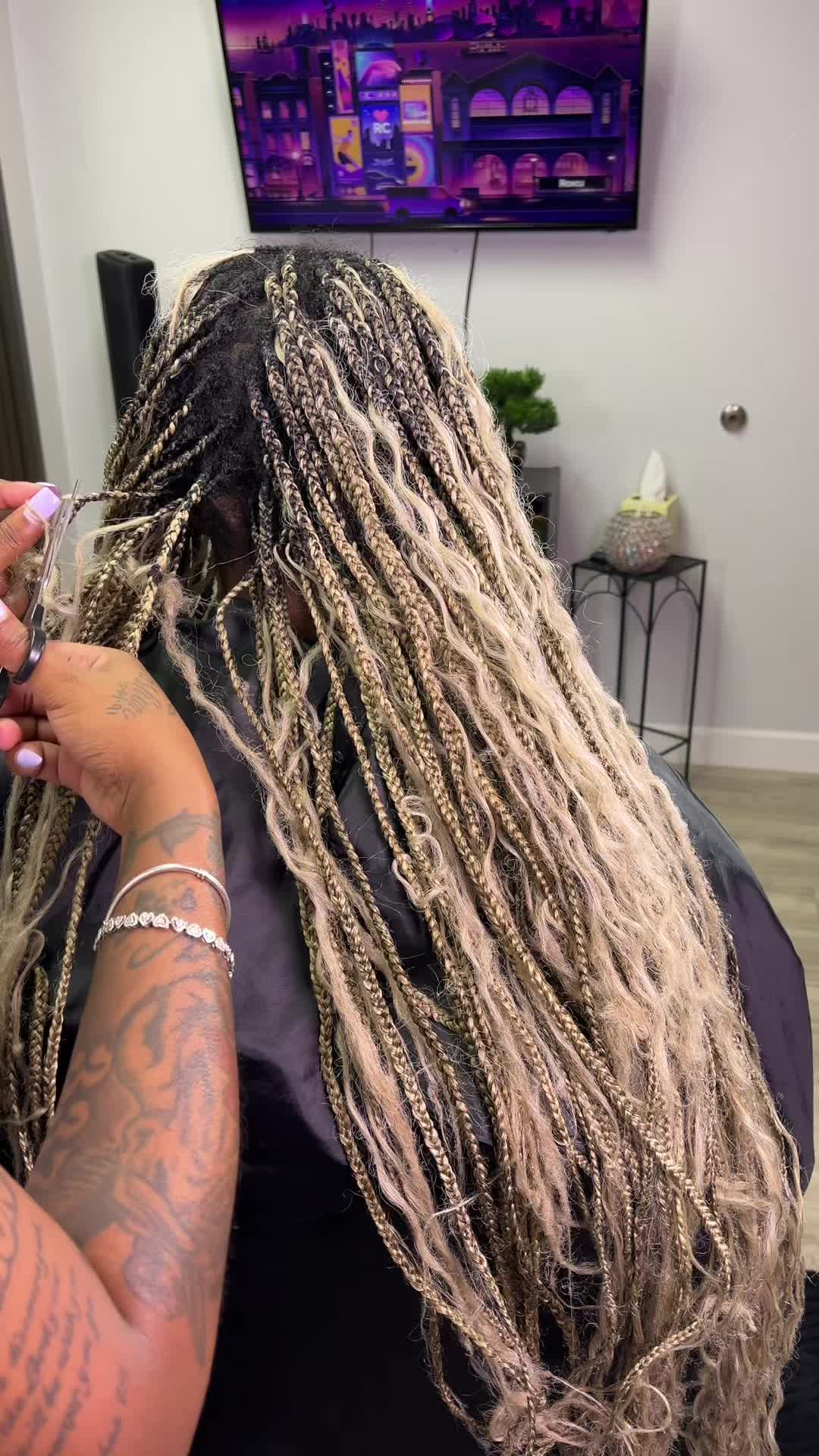 @Houston’s Braider/Lash Tech
