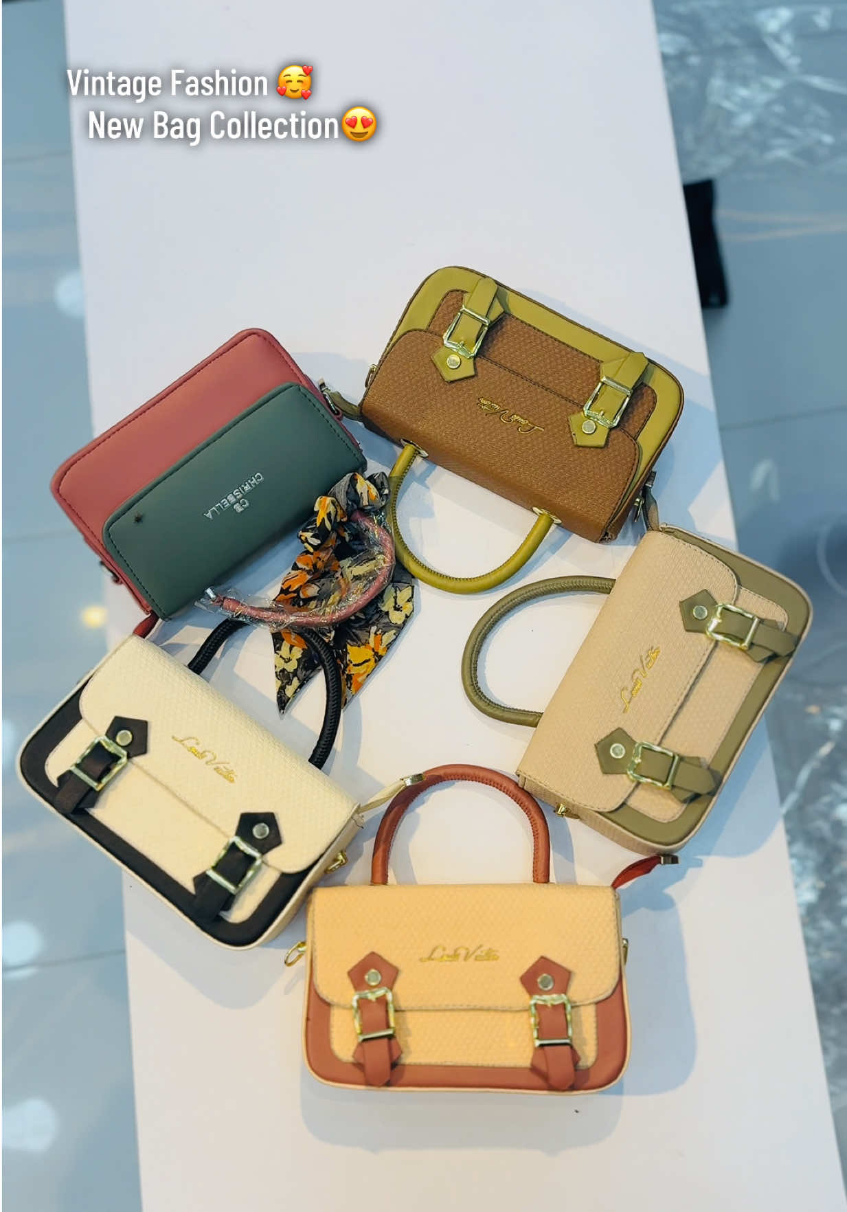 @vintagefashion93