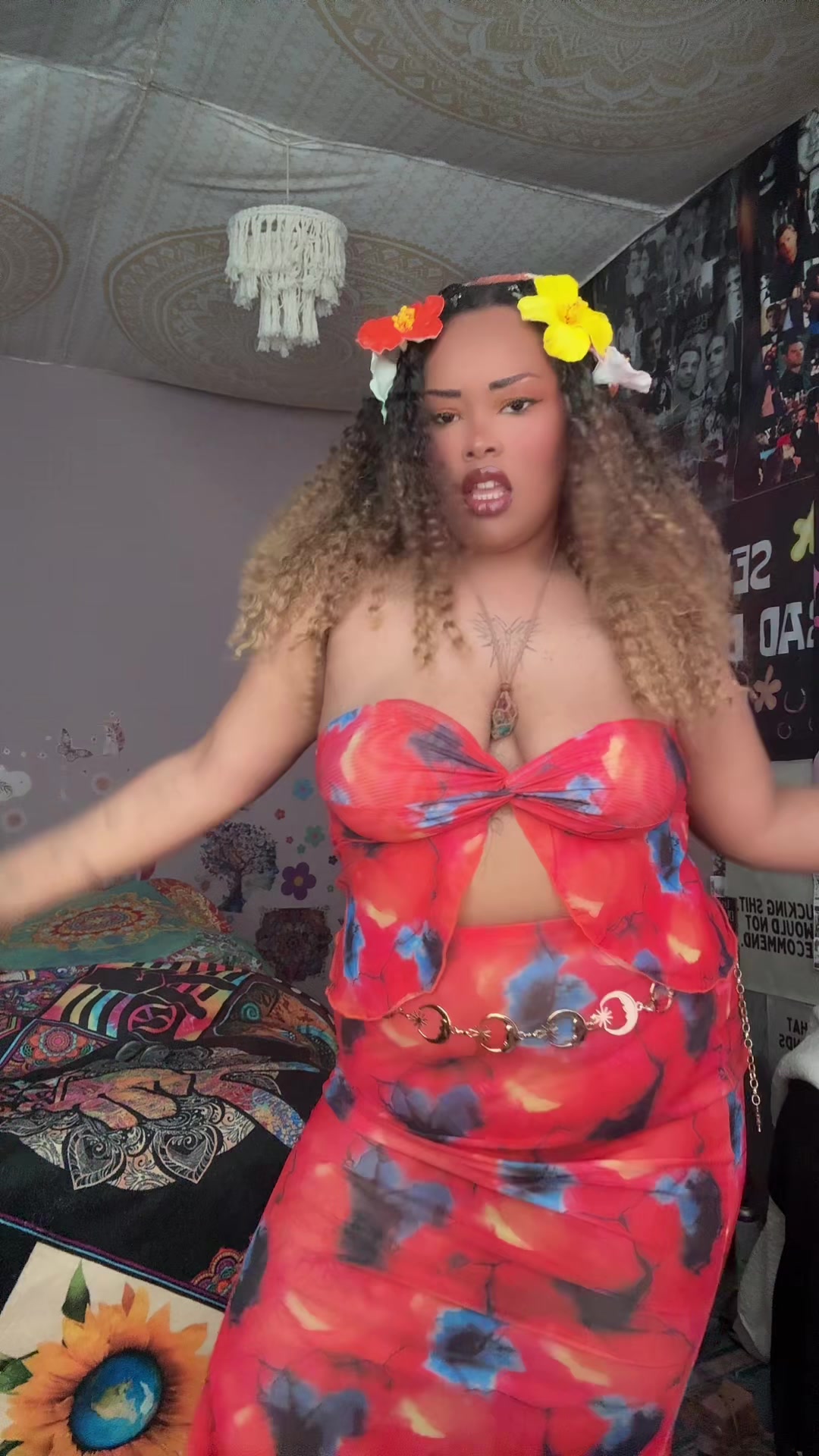@🧚🏽♀️🍄Charn tanoushka☮️✌🏽