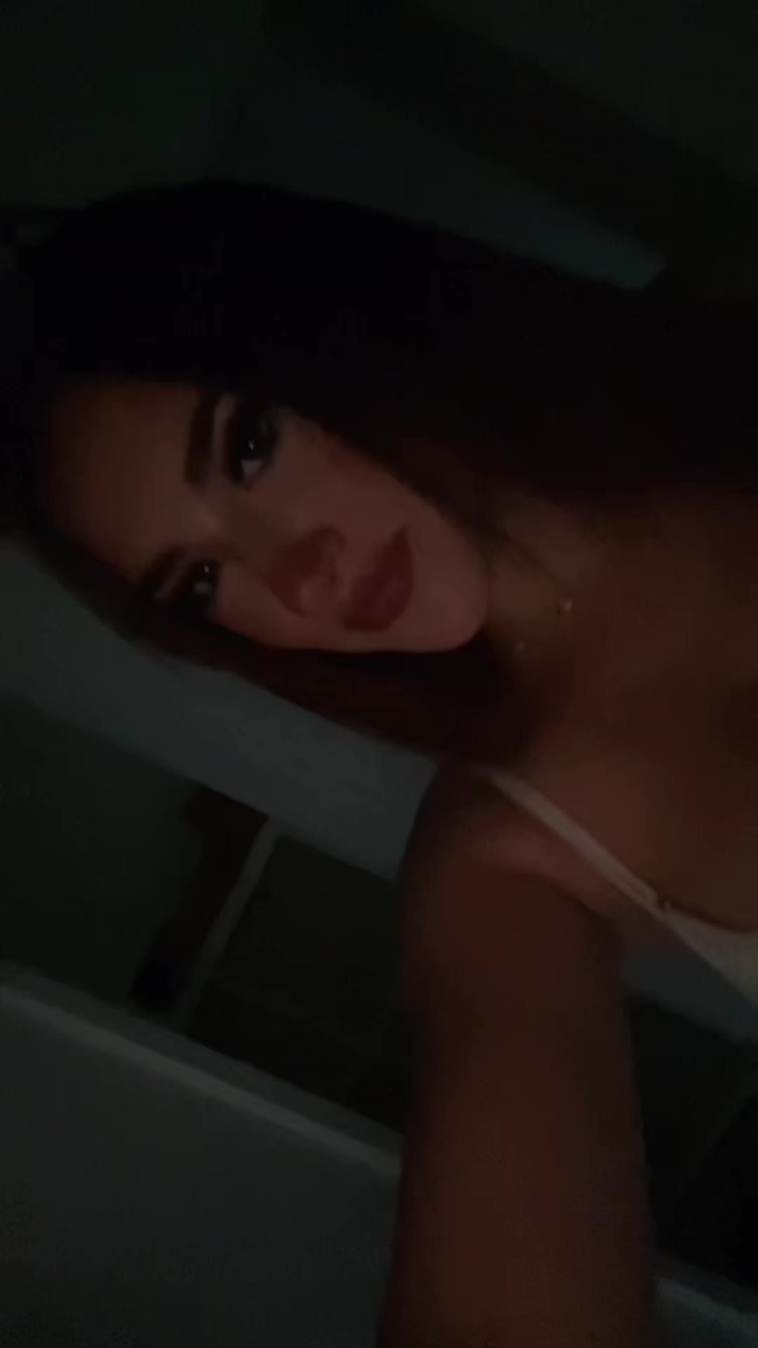 @𝐥𝐮𝐜𝐲🪽