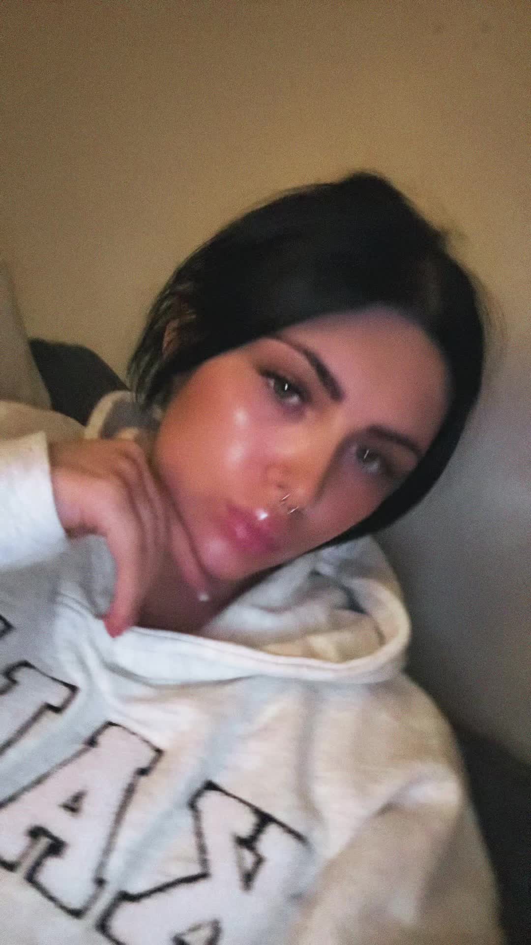 @Laura🩶✨