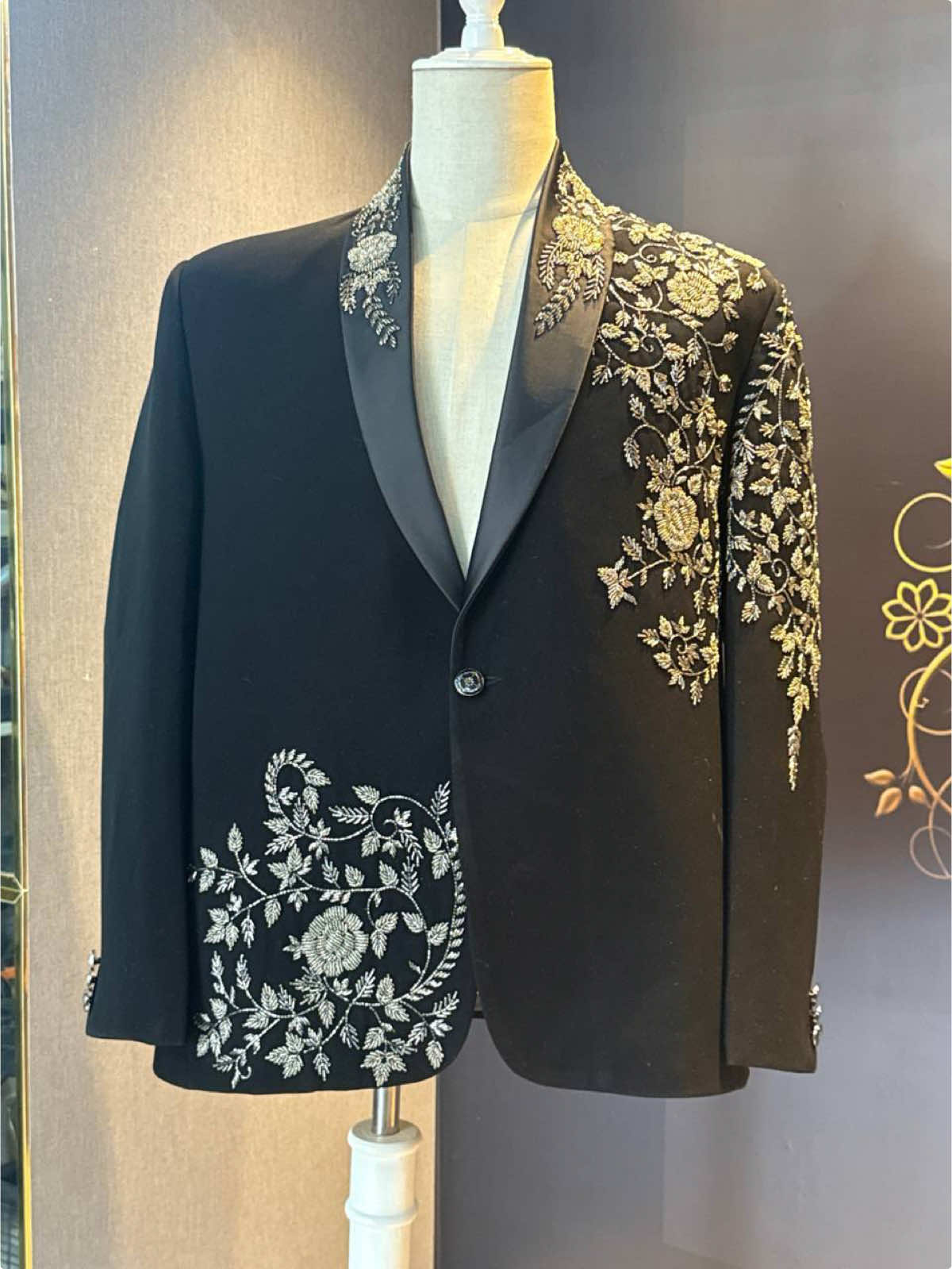 @Mens outfit Lezsha Boutique