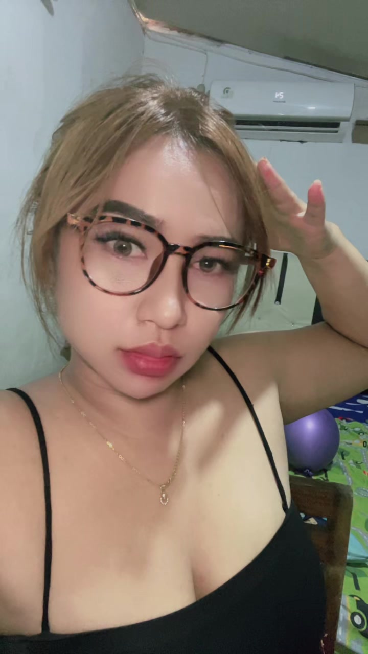 @julia frinella sari