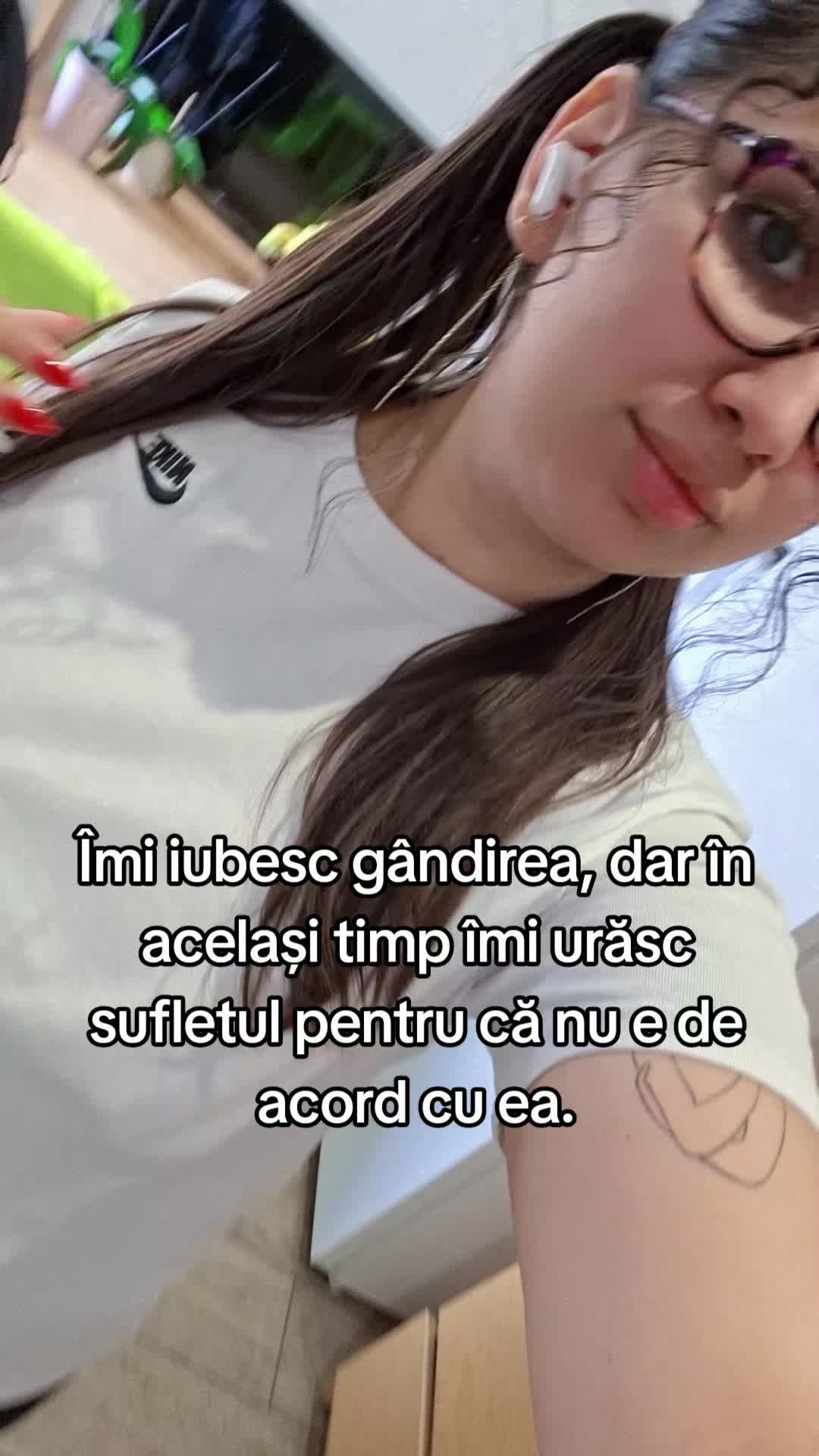 @nicoleta413