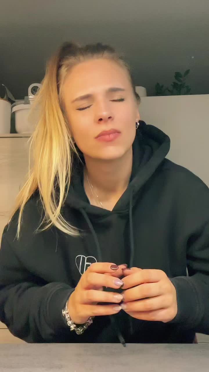 @Isa 👑