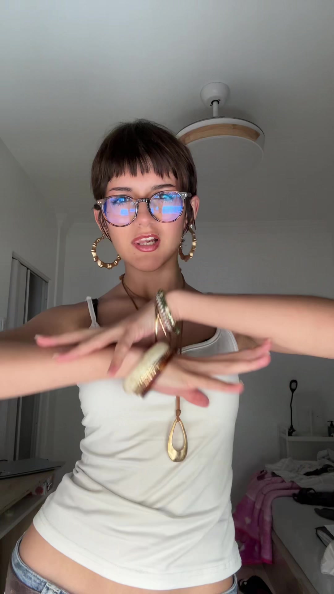 @meninaoutrolugar