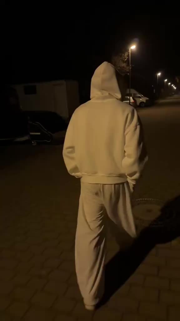 @`