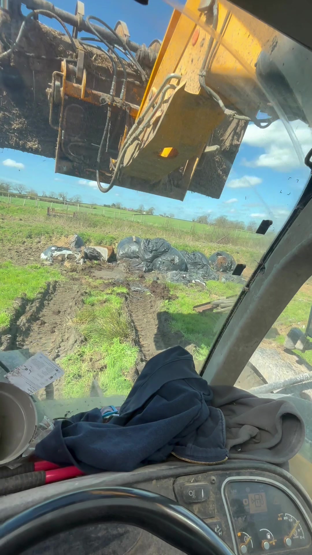 @henryjohnsen 🚜 🐄 💥