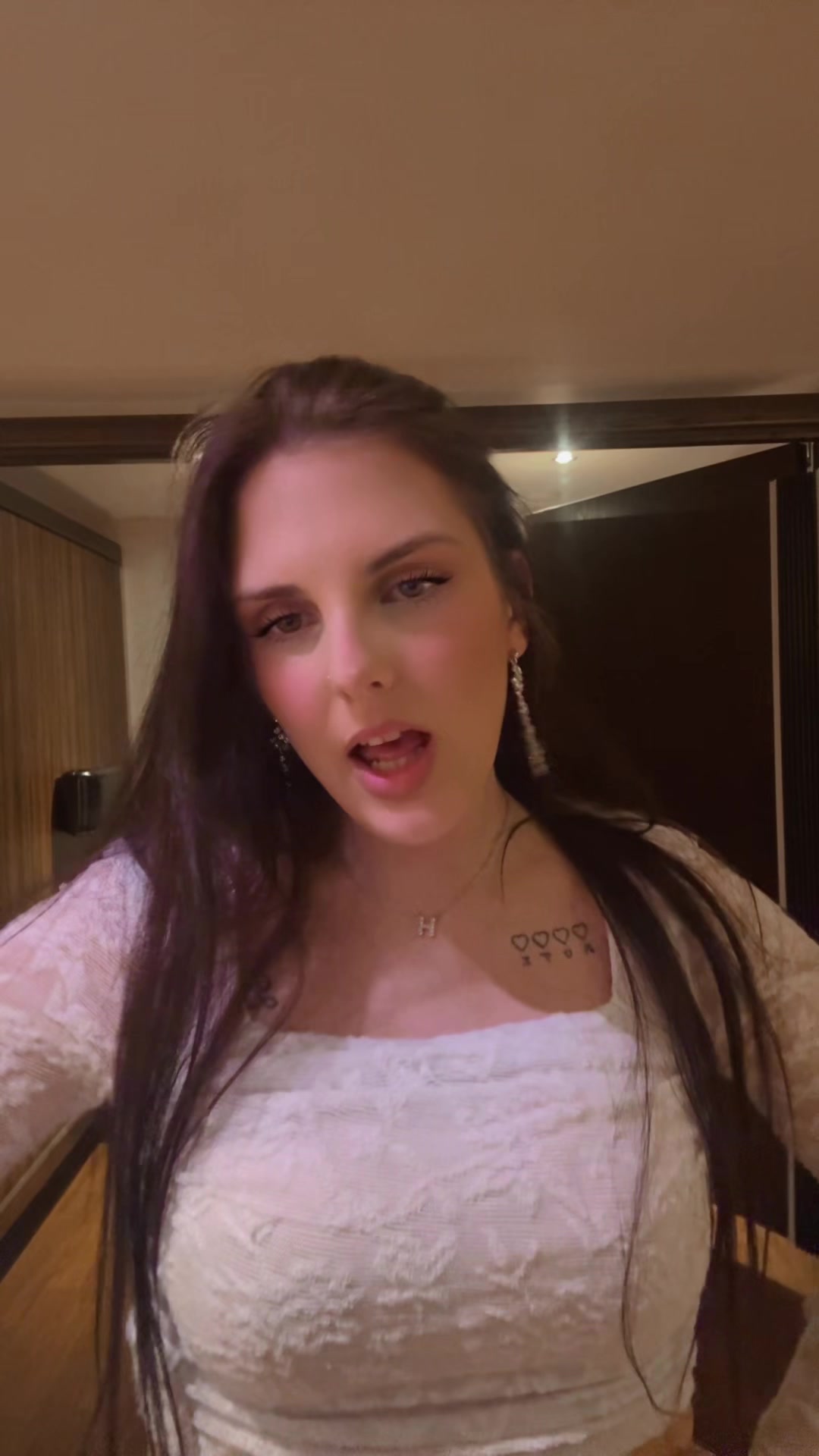 @H