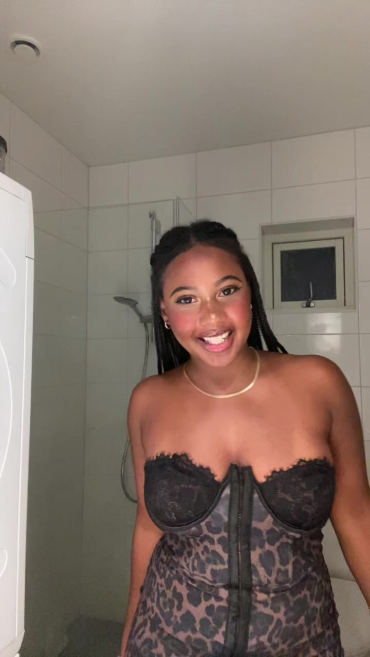 @XOkelly_xo