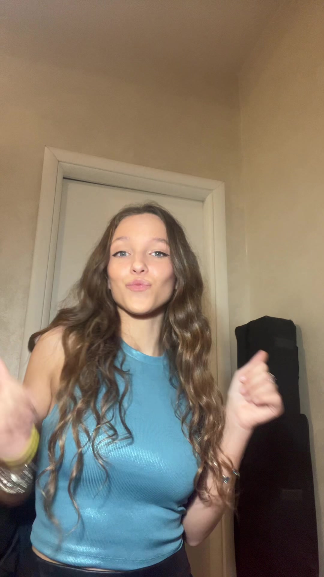 @moni