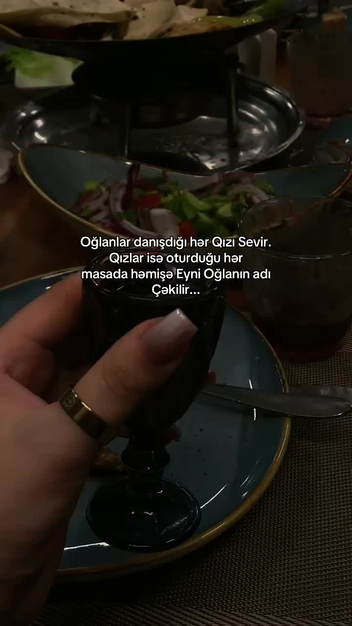 @𝐄𝐜𝐜𝐞𝐝𝐞𝐧𝐭𝐞𝐬𝐢𝐚𝐬𝐭🎭