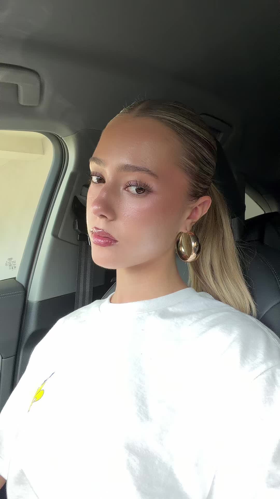 @𝒮
