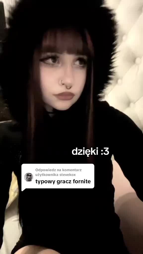 @👼🏽