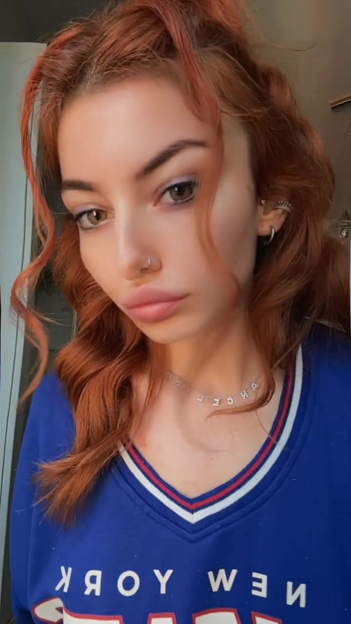 @𝔸𝐍𝔤𝕖𝕖 👩🏻&zwj;🦰