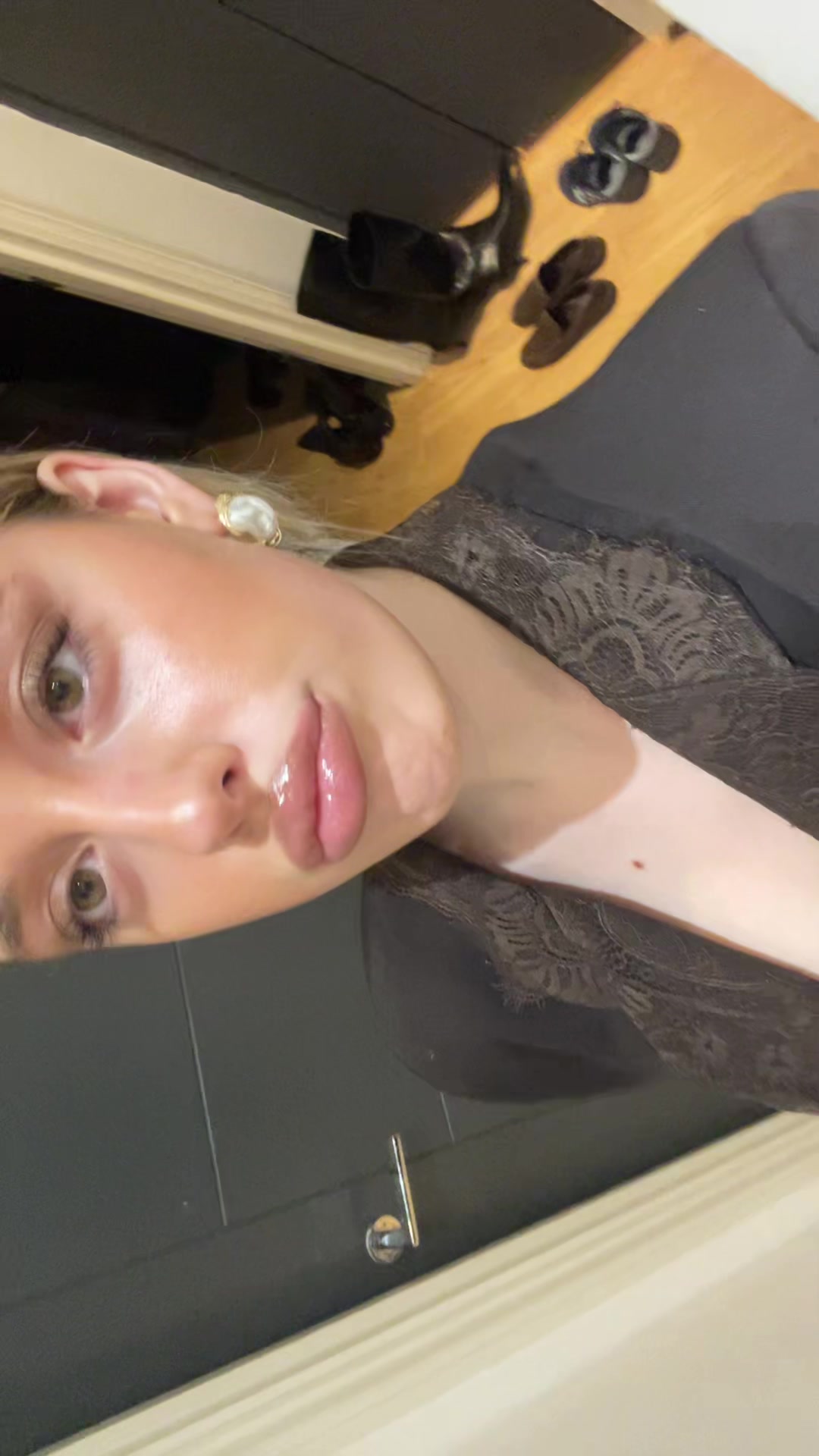 @Gi