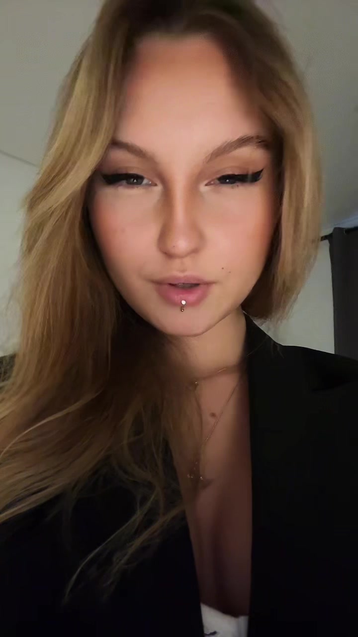 @аришкамилка🤍