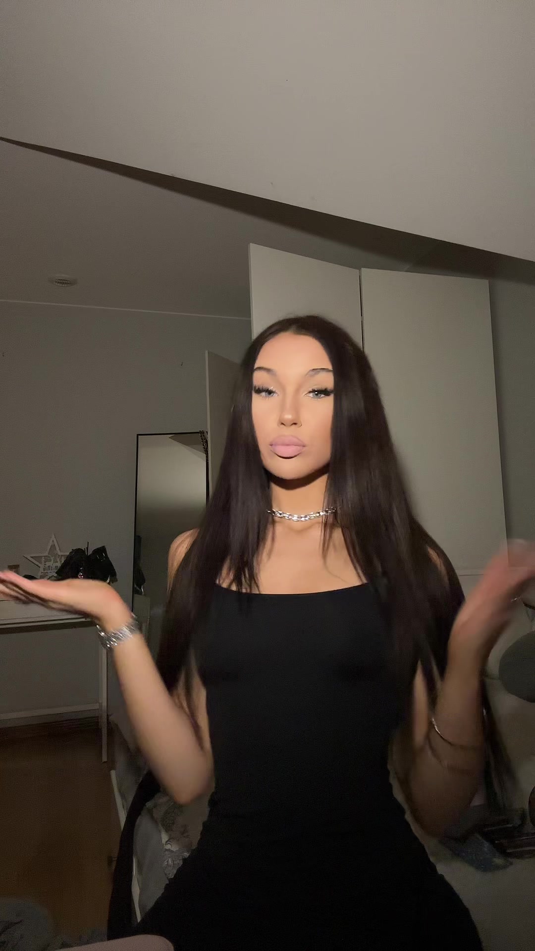 @𝓏𝓊𝓏𝓆𝒶𝑒𝑒