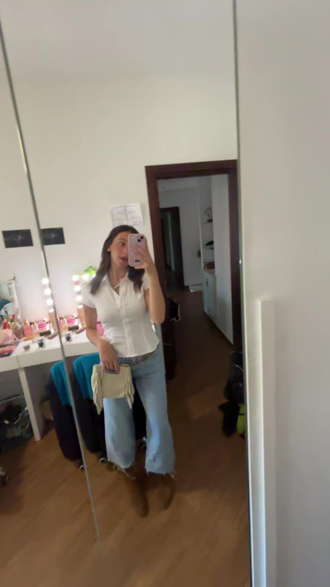 @Carlottadaielloo_