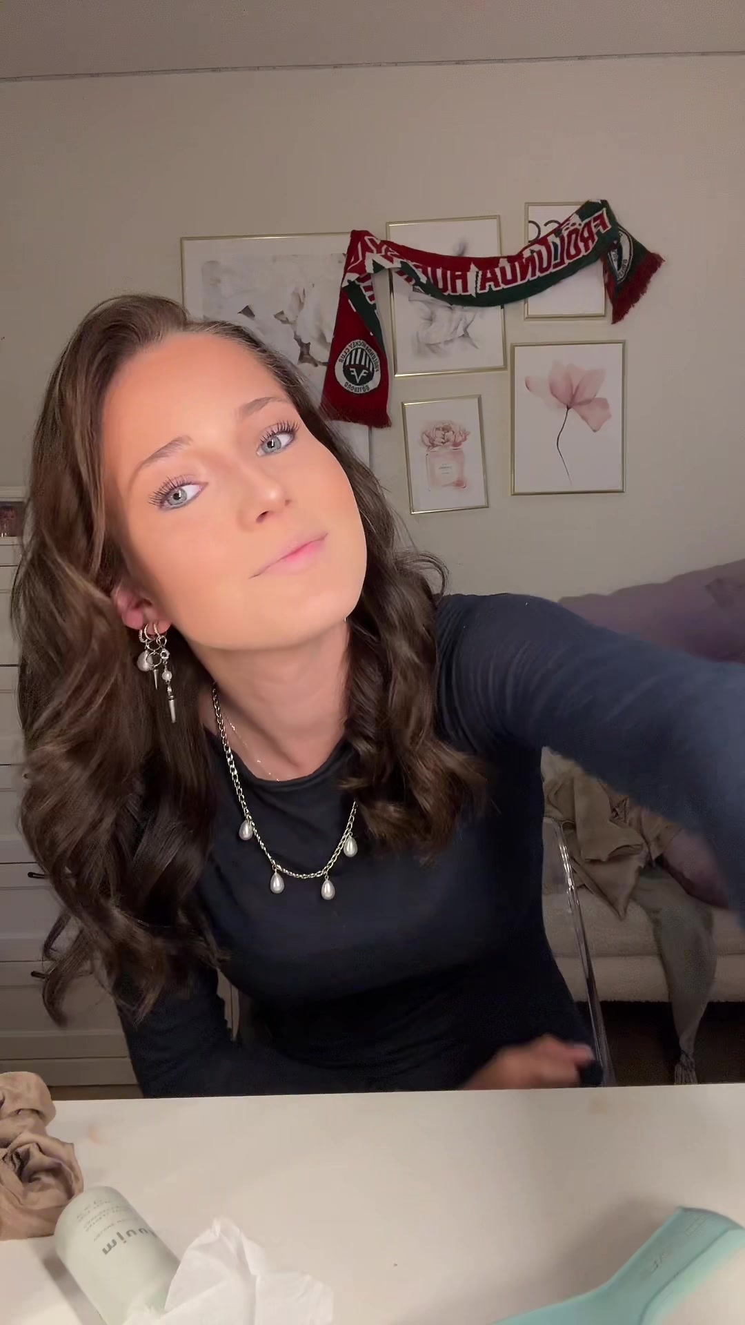@𝐻𝒶𝒾𝓁𝑒𝓎𝓇𝑒𝒾𝓃𝒽𝑜𝓁𝒹