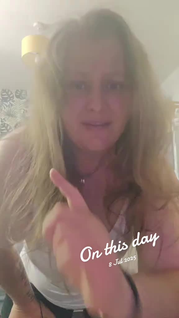 @KarinaHomer1984
