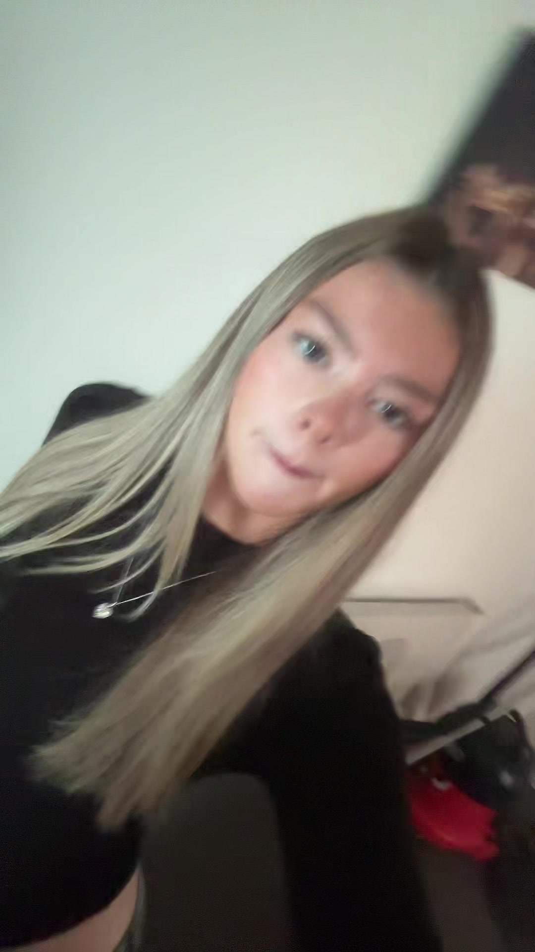 @lo