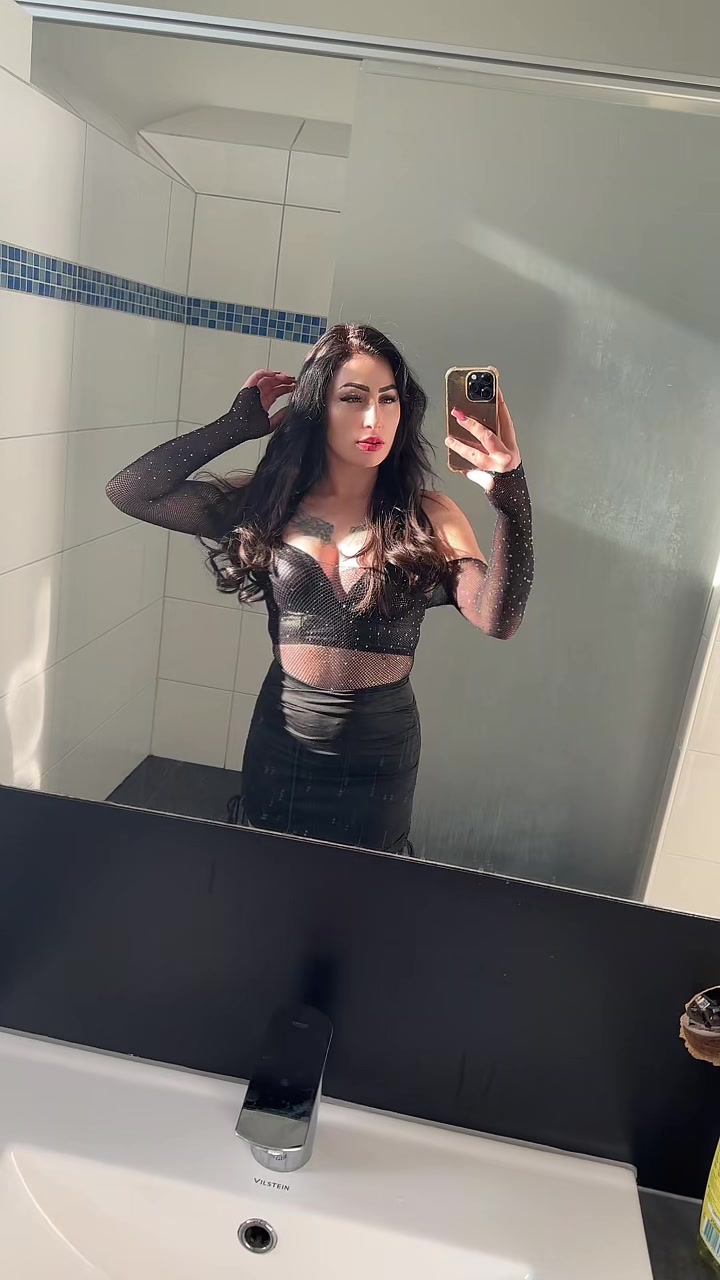 @🌺🌸Mrs Viktória🌸🌺