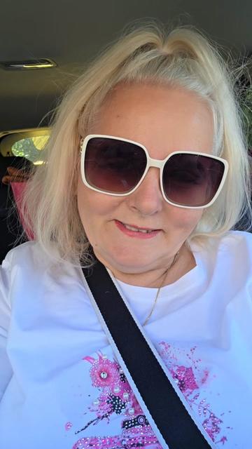 @Katty 58 plus size🤣