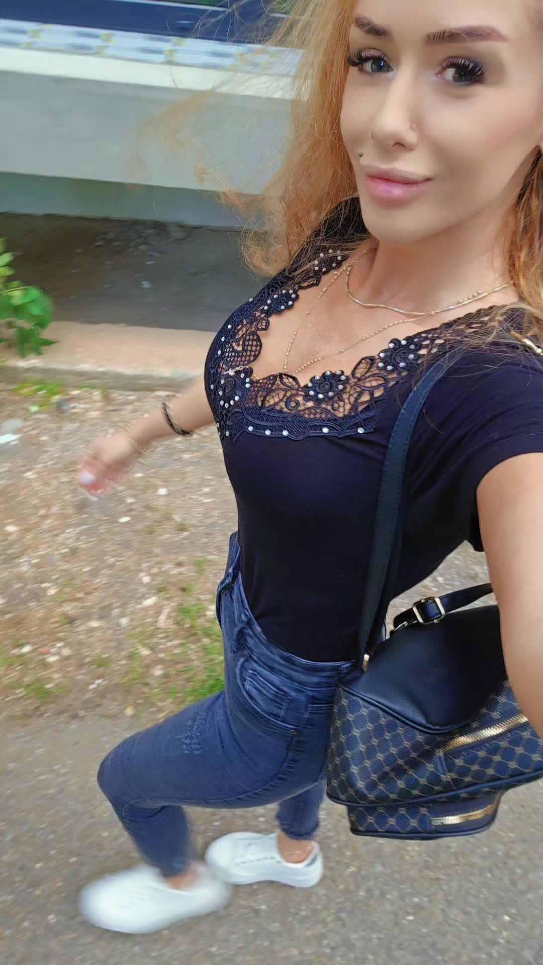@𝑅𝑜𝑥𝑎𝑛𝑎_𝐼𝑜𝑛𝑒𝑠𝑐𝑢💎