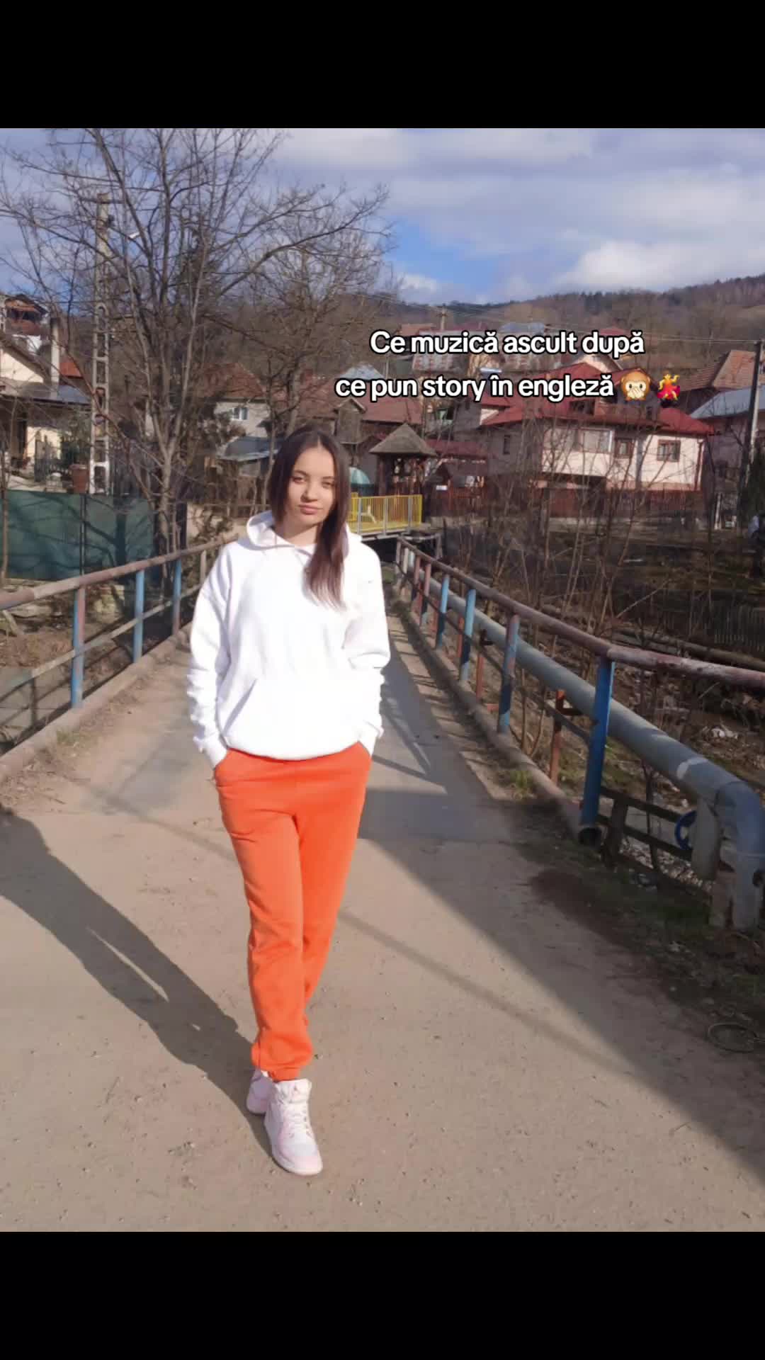 @🦋Moniana🧊