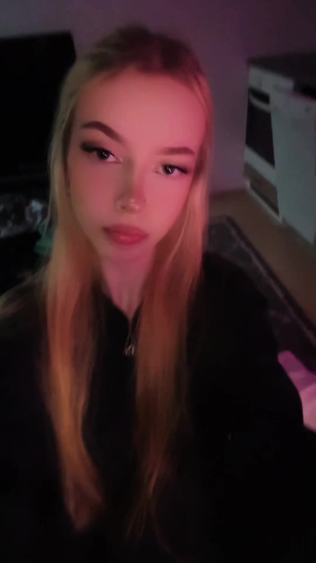 @Nea💫