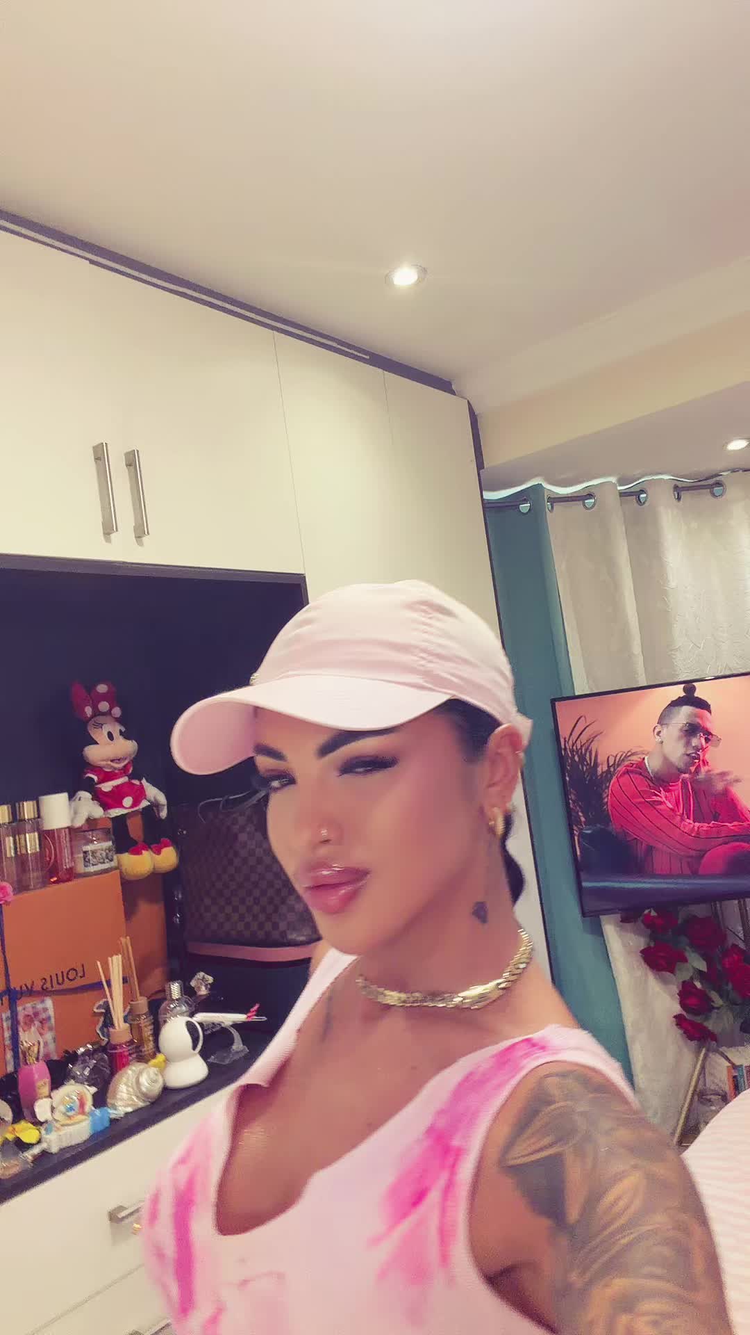 @Georgiana_flo