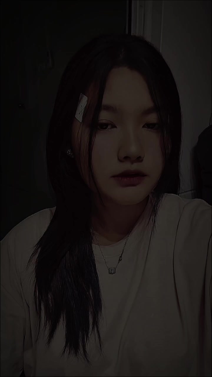 @🦋. ( Zun Lay ).❤️