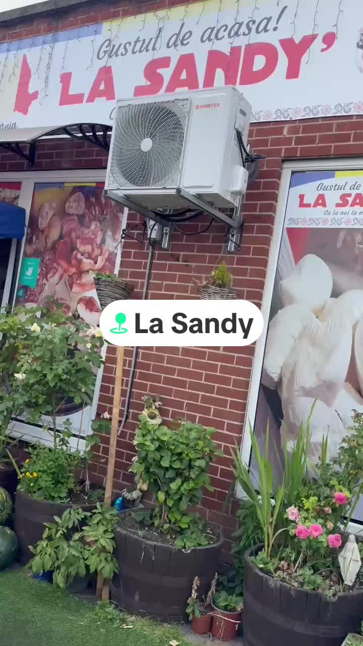 @La Sandy (Ca noi la nimeni)