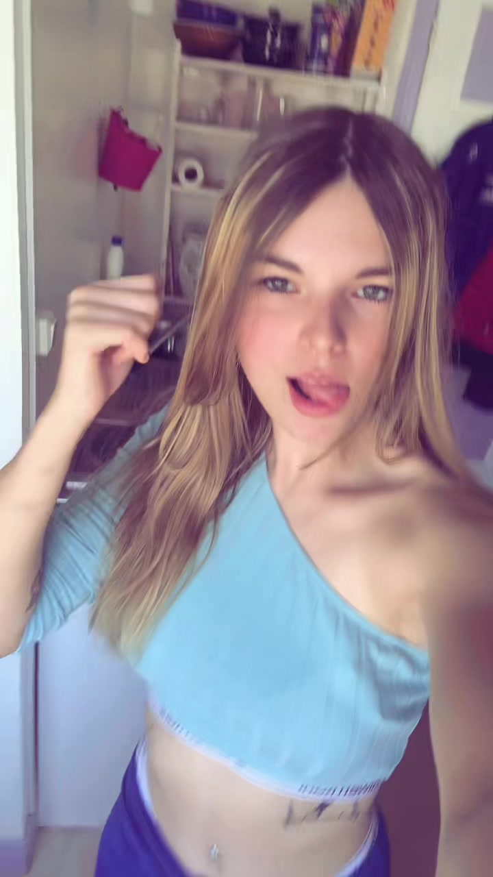 @gwen🕷️🖤💗🤍