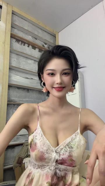 @Cccooo9