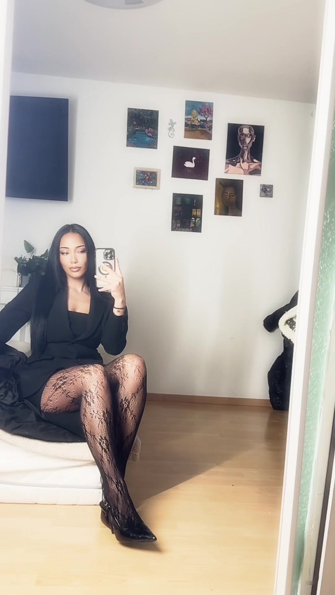 @𝔅