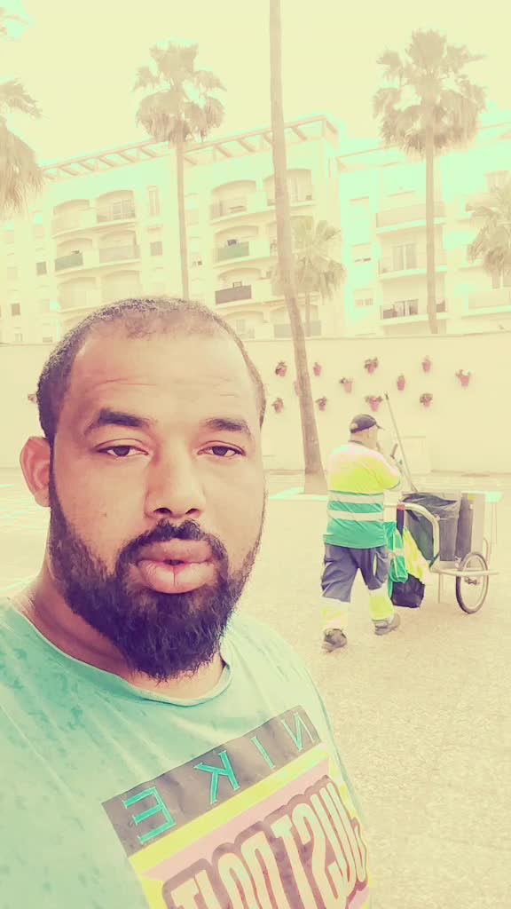 @Omar machi mochkil