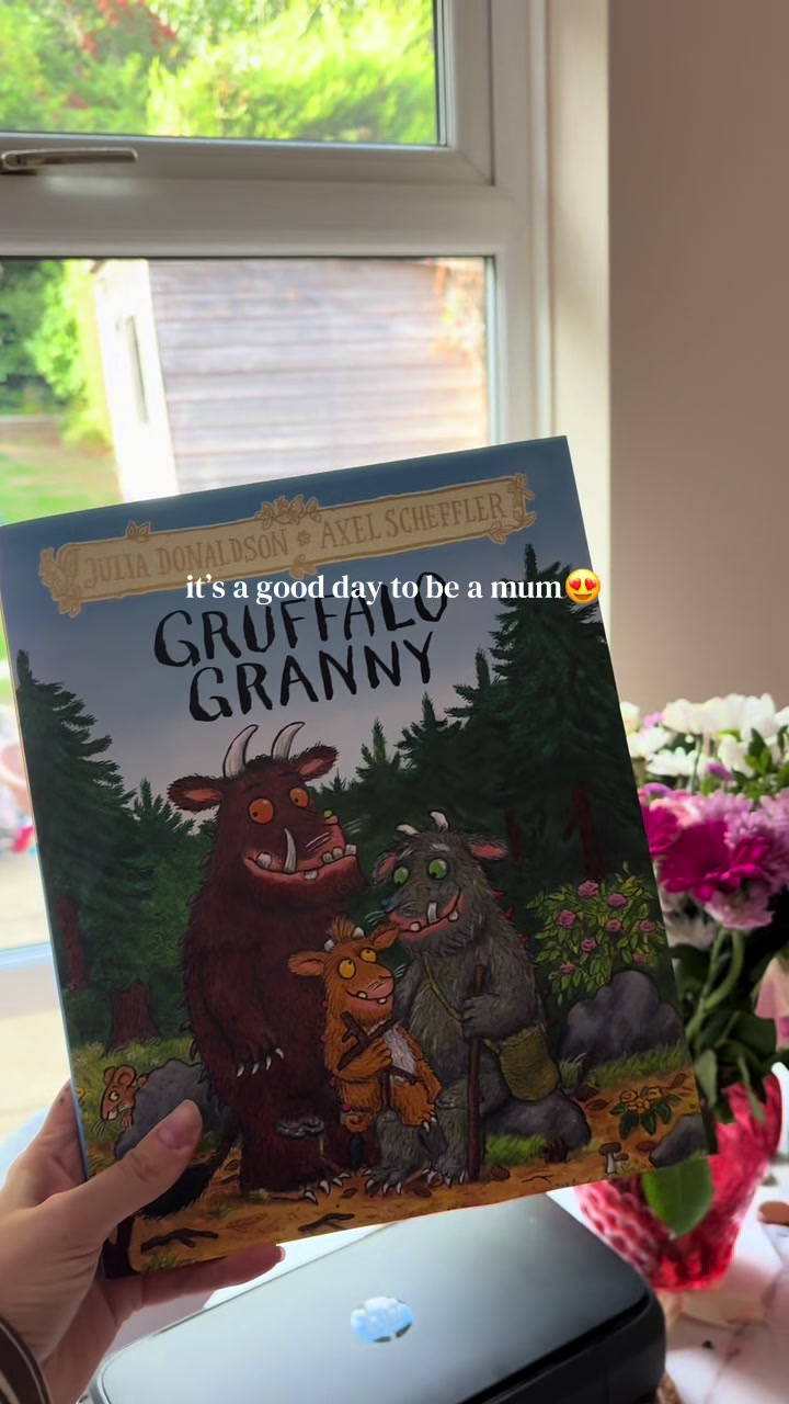 @Em, mummy of 2🐻