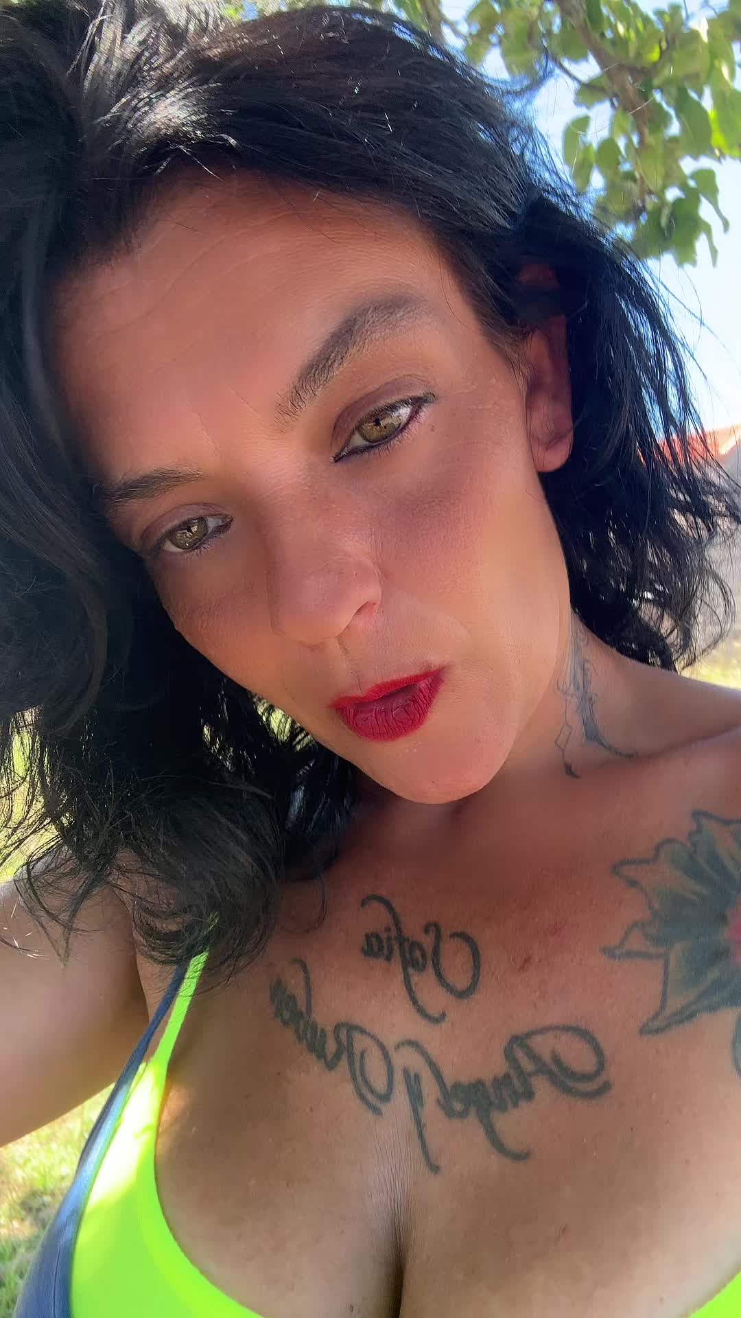 @katypetunia