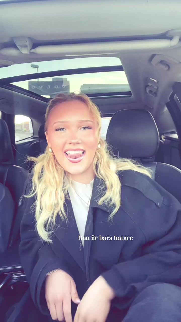 @𝓦𝓲𝓵𝓶𝓪𝓢𝓪𝓶𝓾𝓮𝓵𝓼𝓼𝓸𝓷