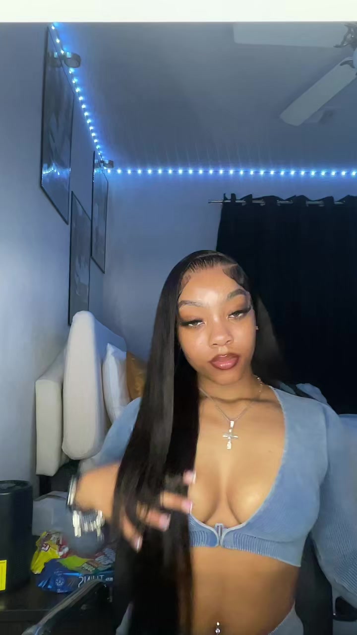 @Ai’yana💋