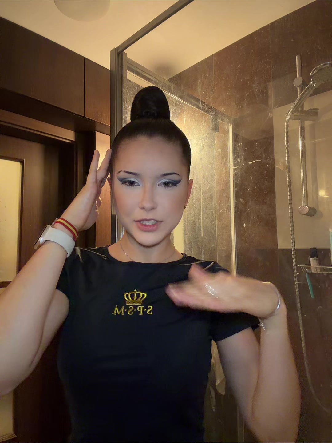@ana🩷
