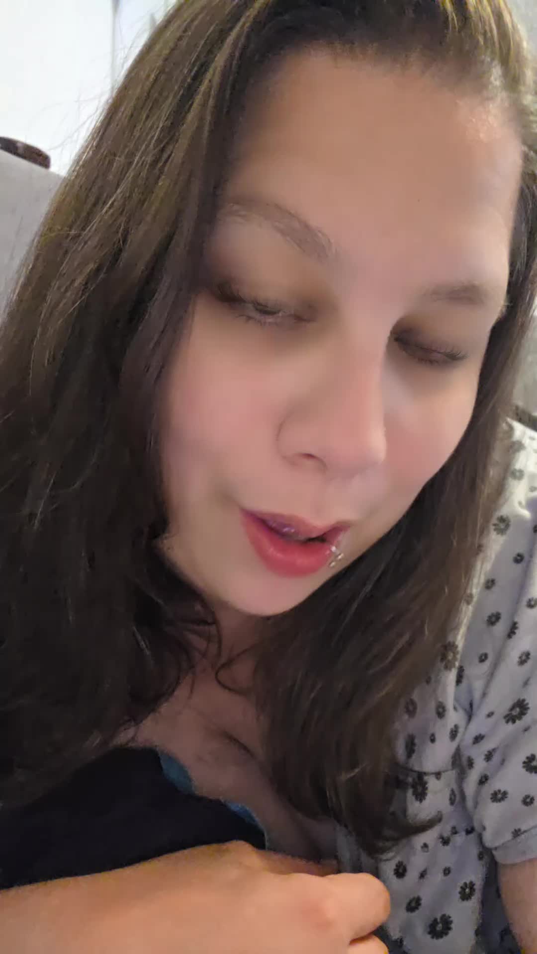 @Xx2fachmama34xX