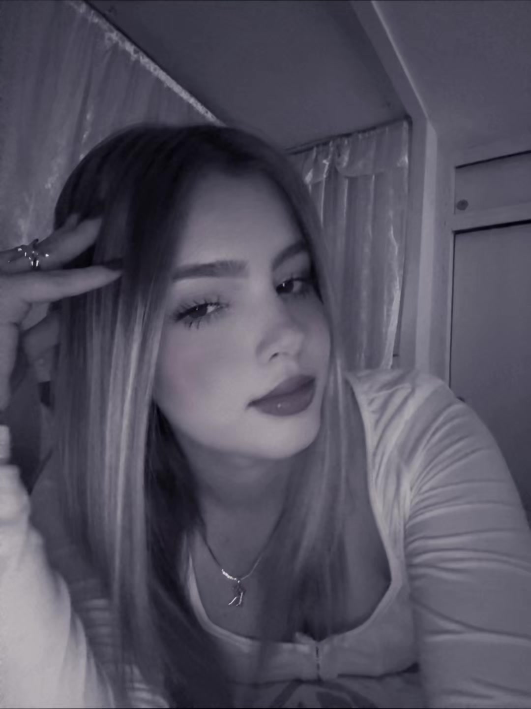 @Hily ✨