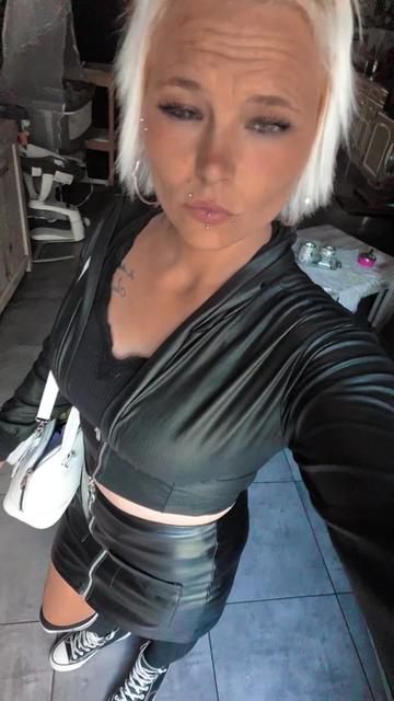 @Vanessa 😈