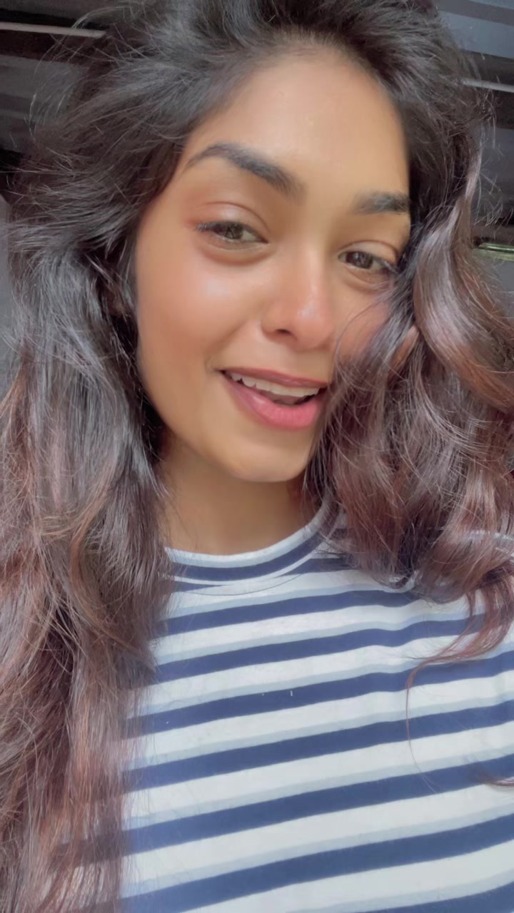 @"𝓐𝓫𝓱𝓲 𝓰𝓲𝓻𝓵 🎀🤍"