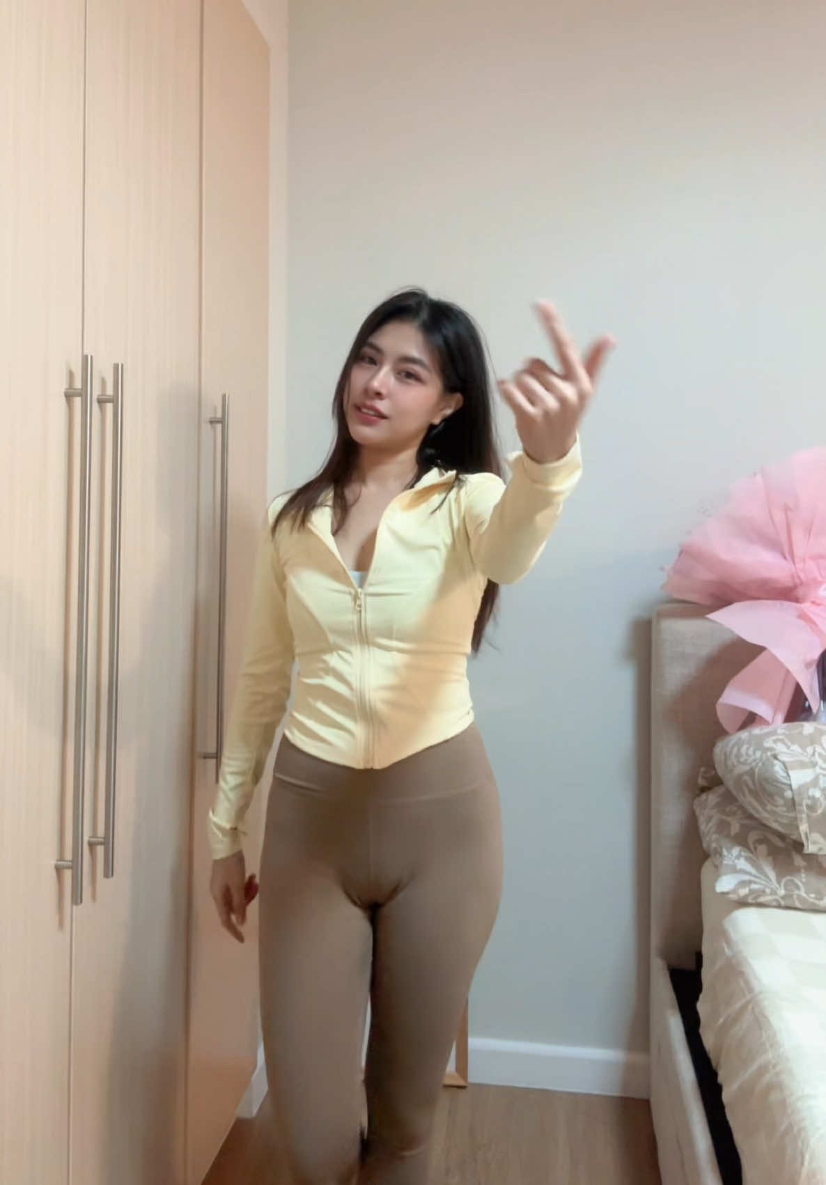 @ela ang-he-la ˚.⋆꒰১ ໒꒱⋆.˚