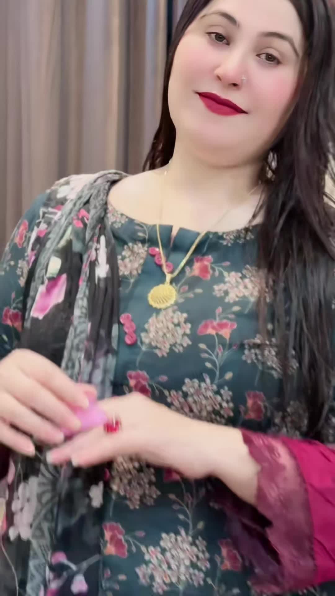 @𝗙𝗮𝗿𝘄𝗮 𝗾𝘂𝗲𝗲𝗻 👑